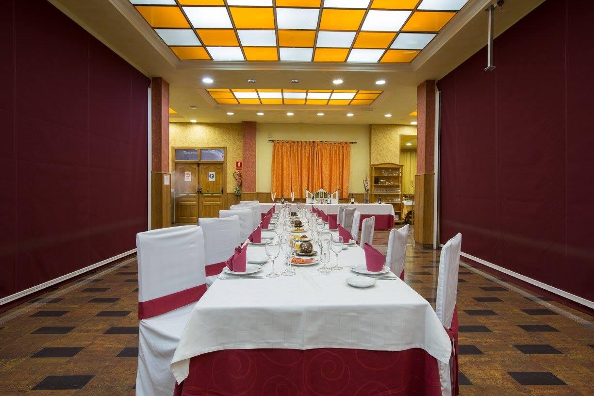 Hotel Los Chiles Villanueva del Arzobispo Kültér fotó