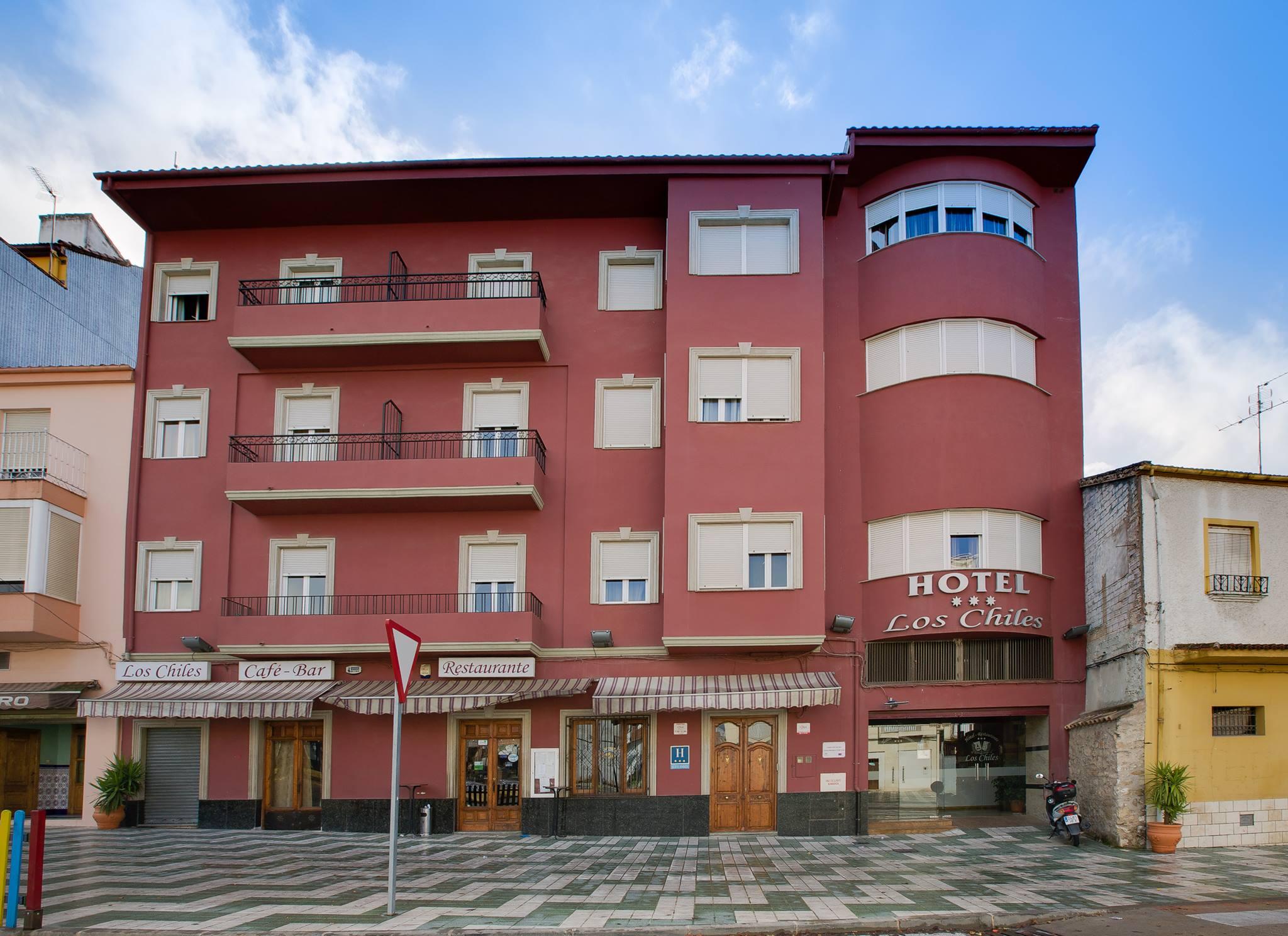 Hotel Los Chiles Villanueva del Arzobispo Kültér fotó