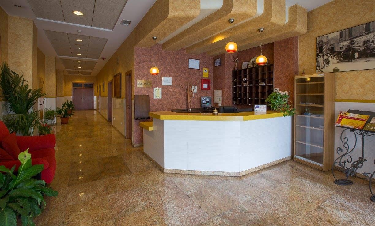Hotel Los Chiles Villanueva del Arzobispo Kültér fotó