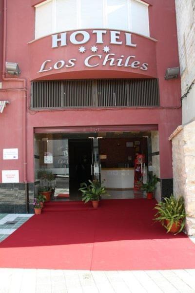 Hotel Los Chiles Villanueva del Arzobispo Kültér fotó