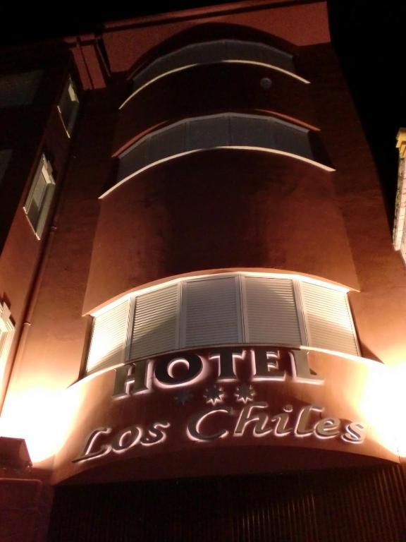 Hotel Los Chiles Villanueva del Arzobispo Kültér fotó