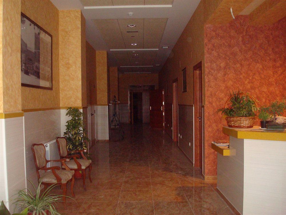 Hotel Los Chiles Villanueva del Arzobispo Kültér fotó