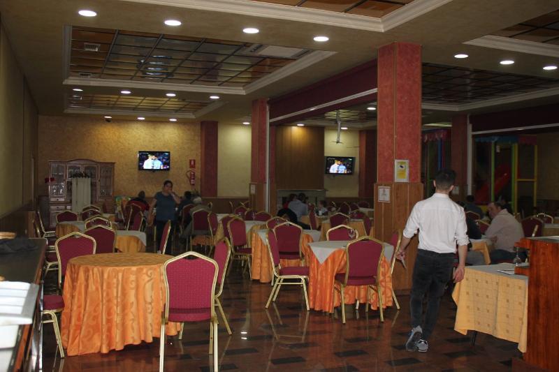 Hotel Los Chiles Villanueva del Arzobispo Kültér fotó